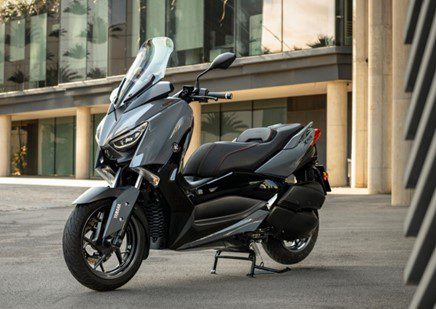 Yamaha Xmax 300 review by Andy Bisson. 